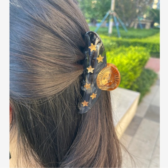 Sun and Stars Elegant Black Hair Claw  with Gold Stars - Picture 4 of 4